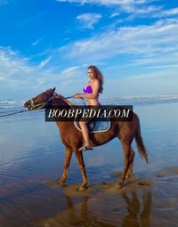 Roberta Hafeez – photo 19