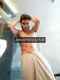 Ronnie – photo 2