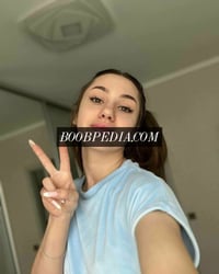 Karolina – photo 2