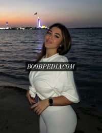 Helen – photo 2
