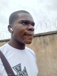 Kofi Zinny 