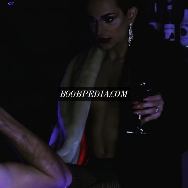 Dominatrix Nora Mistress