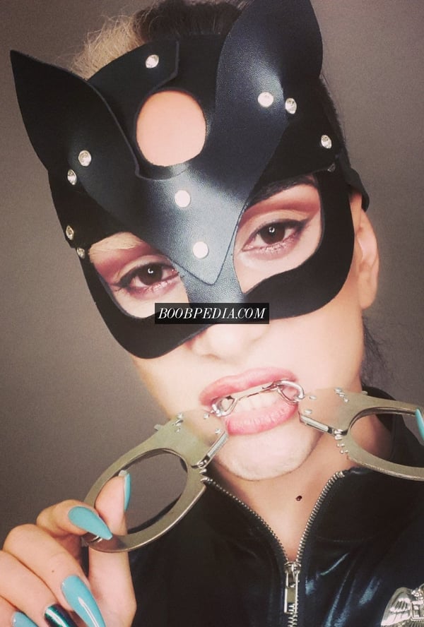 Dominatrix Nora Mistress
