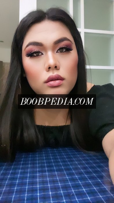 Chubby Shemale