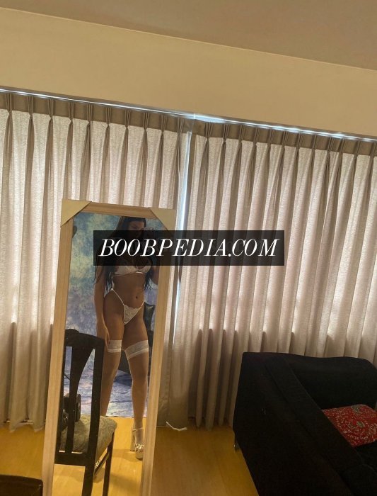 Sofia Bombshell