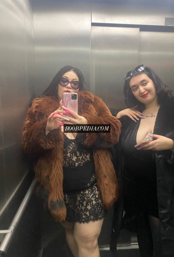 Fallon & Katherine "duo with girl"