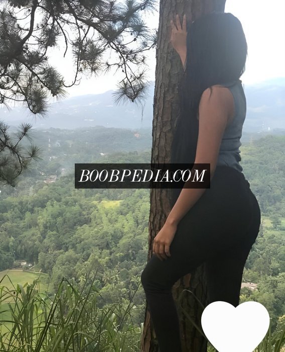 Rashmi Escort
