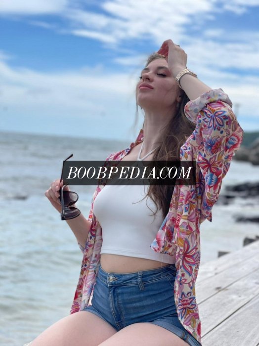 Bella