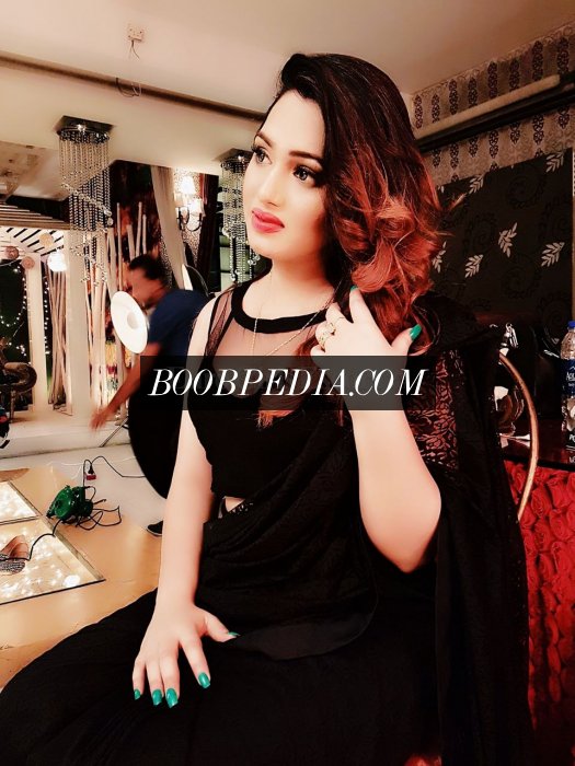 Zara khan