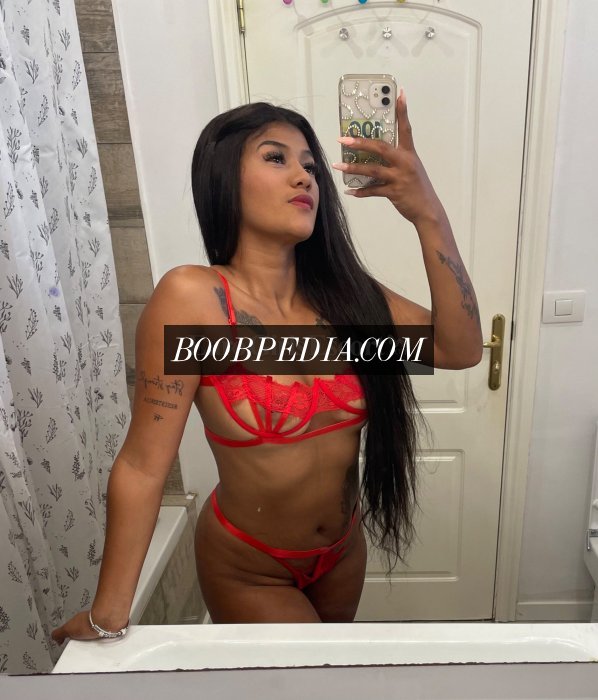 Mia