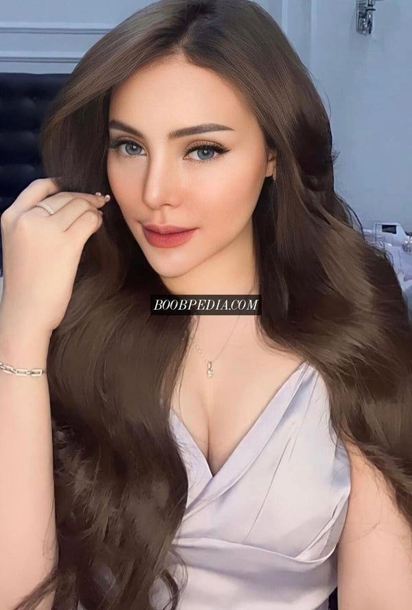 Leona