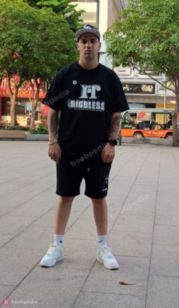 Damián latino 🇨🇴