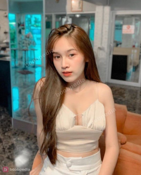 Chloe