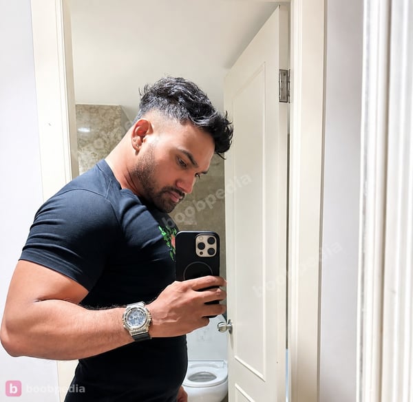Bottom muscle
