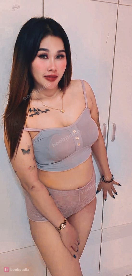Muscut new girl
