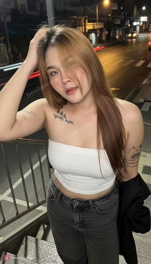 Muscut new girl