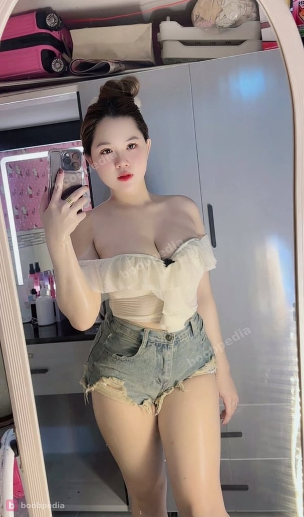 Nana Pham