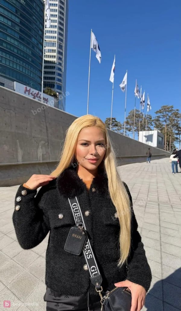 Nicole