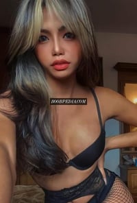 Emily – photo 1