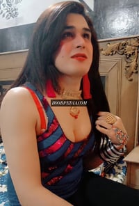 Maria Butt – photo 1