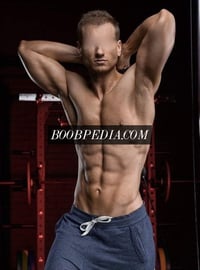James – photo 3