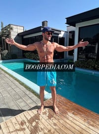 Max – photo 5