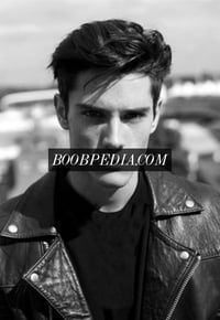 Toni – photo 4