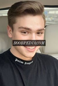 Christian – photo 7