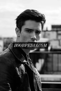 Toni – photo 3