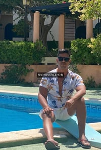 Victor – photo 1