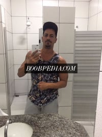 Victor – photo 2