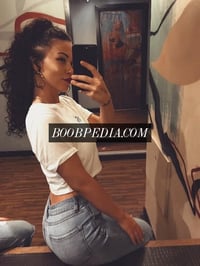 Dee Dee – photo 2