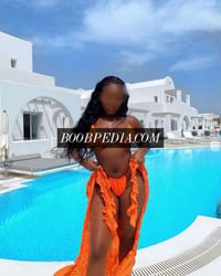 Debbie – photo 8