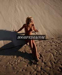 Helen – photo 2