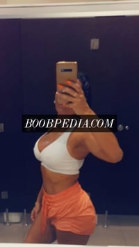 Mia Santos – photo 10