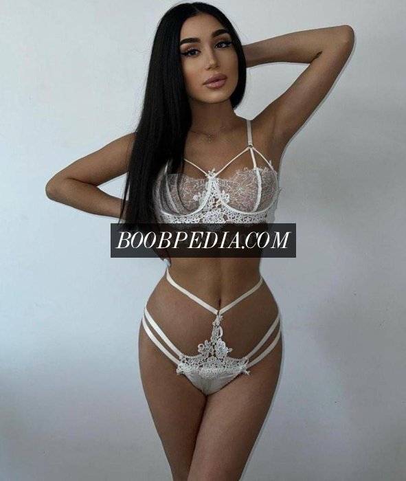 Ladyboy Leya