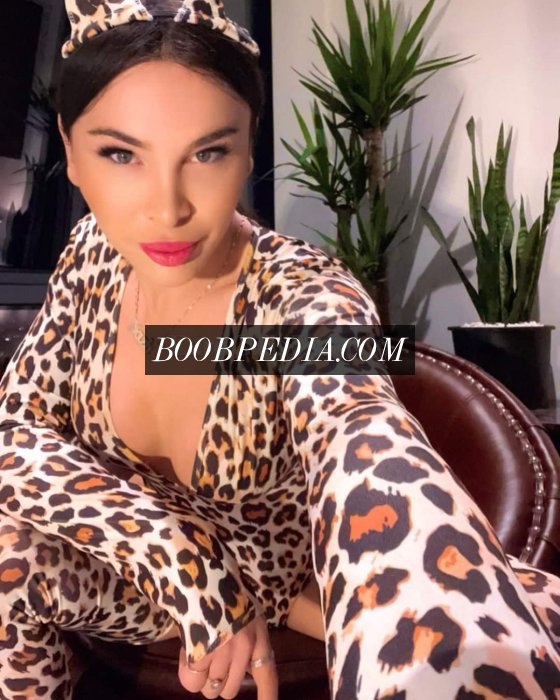 Adreana Naz
