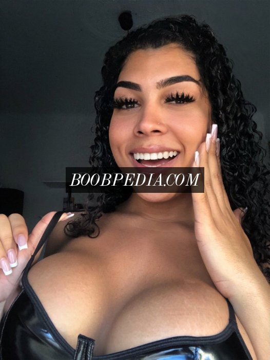 Gabriela Reis Ts