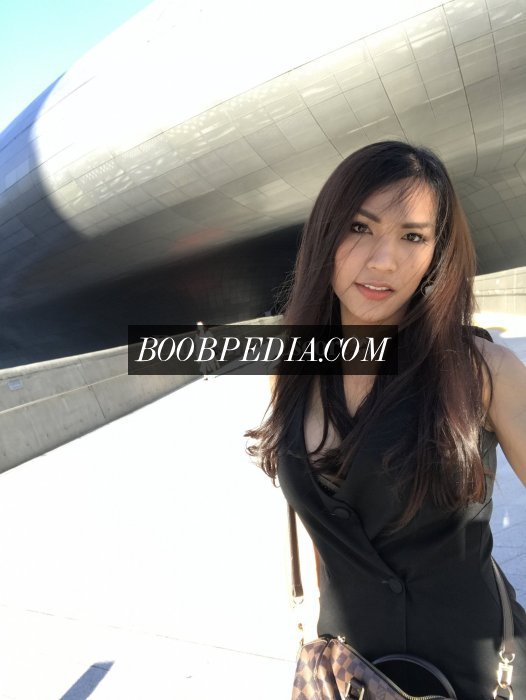 Ladyboy Sara
