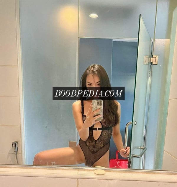 Ladyboy Sara