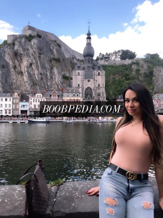 Agatha Pornstar