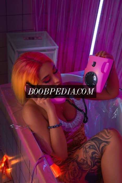 Roxy Lips Pornstar
