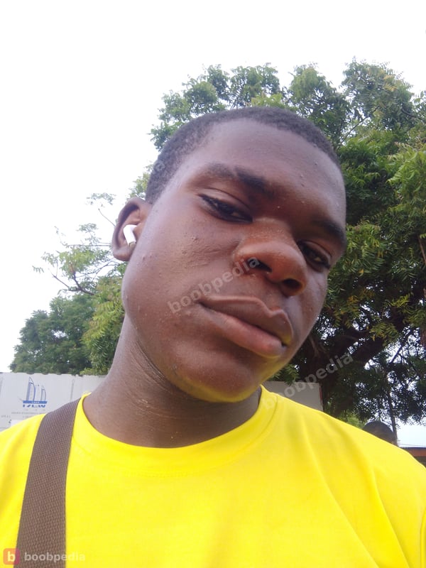 Kofi Zinny 