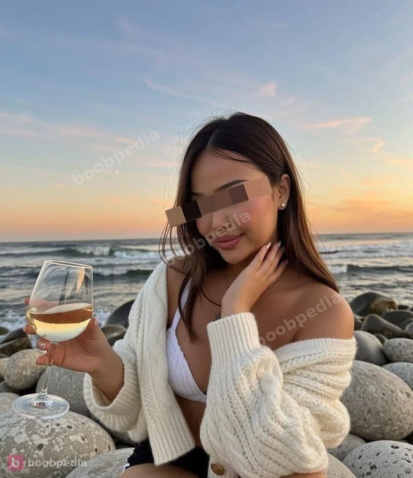 Mona