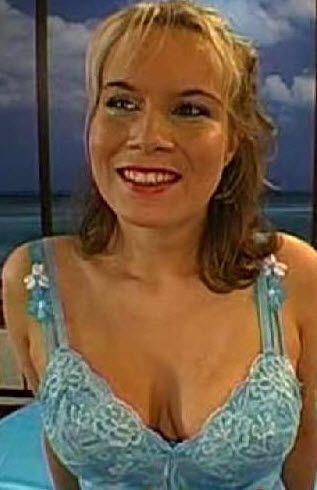 File:Valesca (GGG) 01.jpg