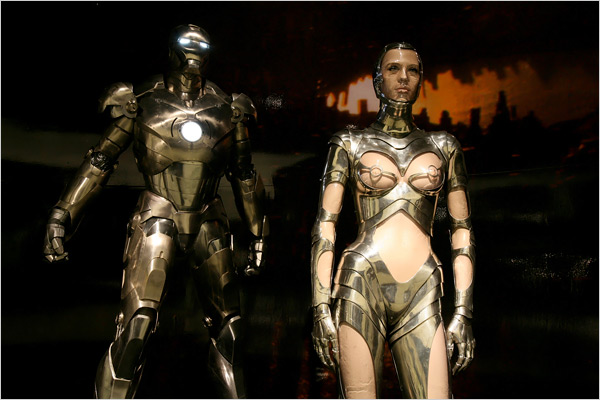 File:Robot Couture Met.jpg