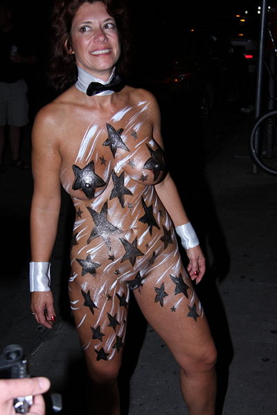 File:Naked Lady 2.jpg
