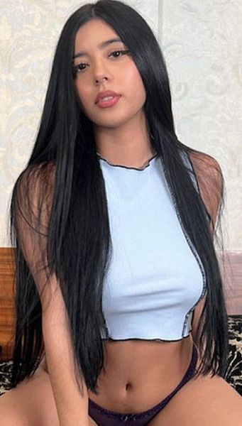 File:Anais Hayek 01.jpg