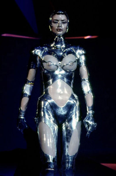 File:Robot Couture.jpg