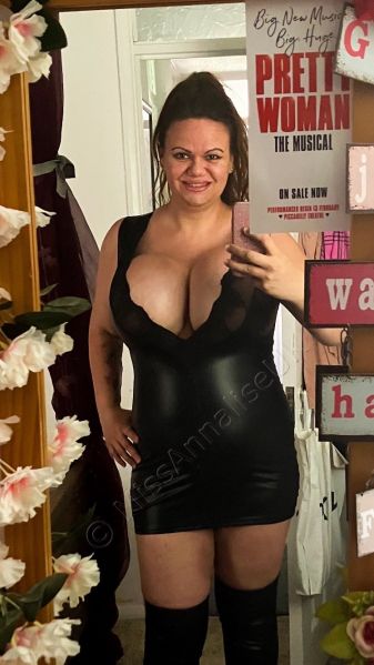 File:MissAnnaliseUK.jpg